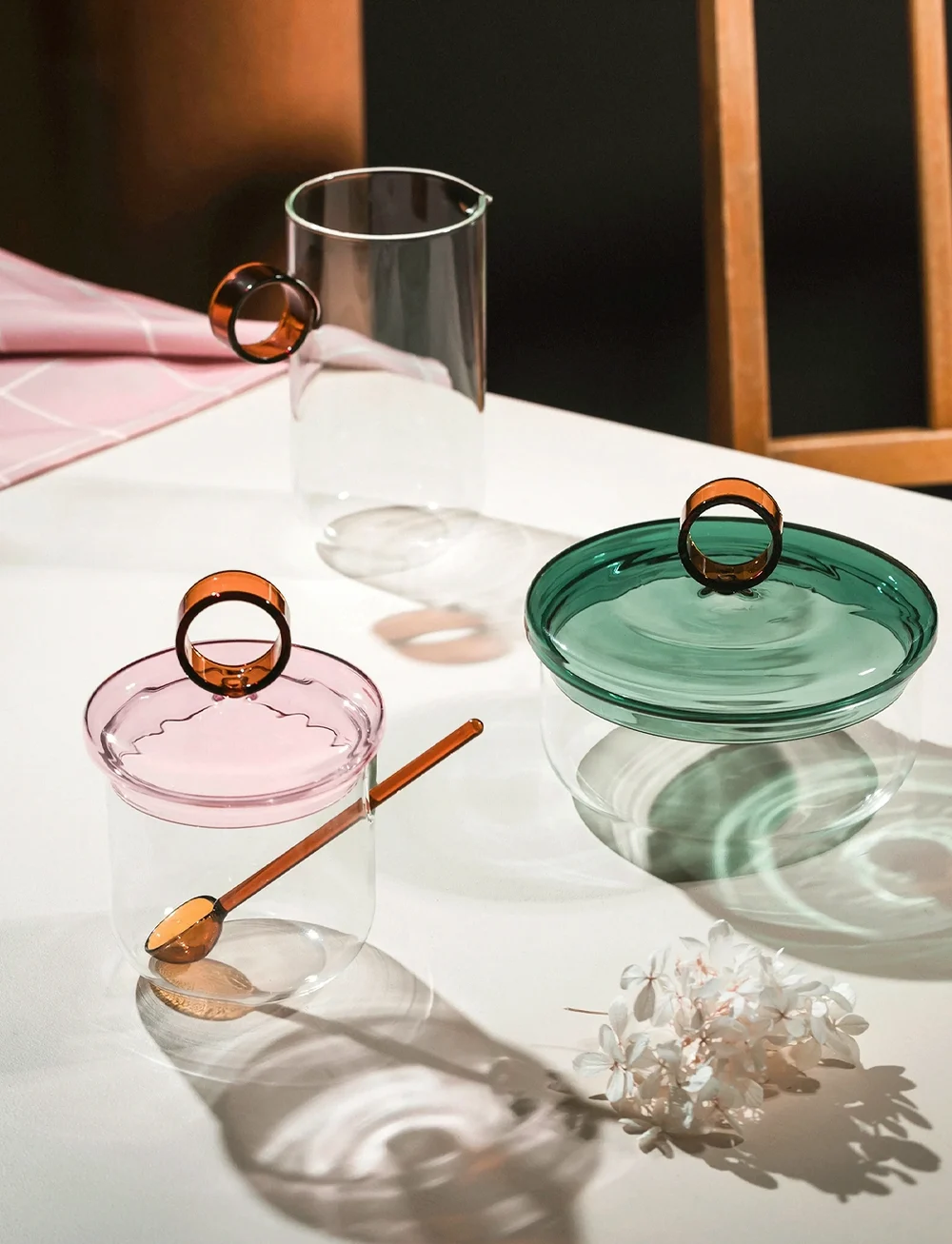Muurla - Loop sugar jar w lid and spoon 14cm, clear/pink/amber - vorratsgläser - clear - 5