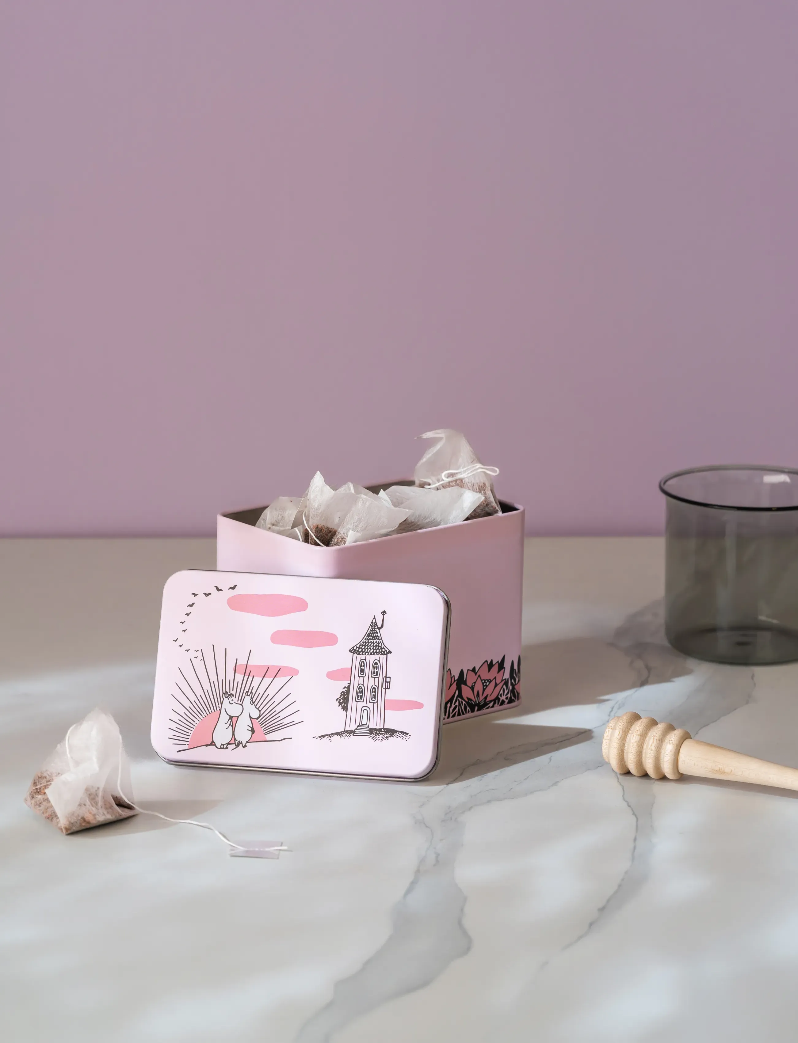 Muurla - Moomin tin jar Friendship 12x8x9cm - aufbewahrungsboxen - pink - 2