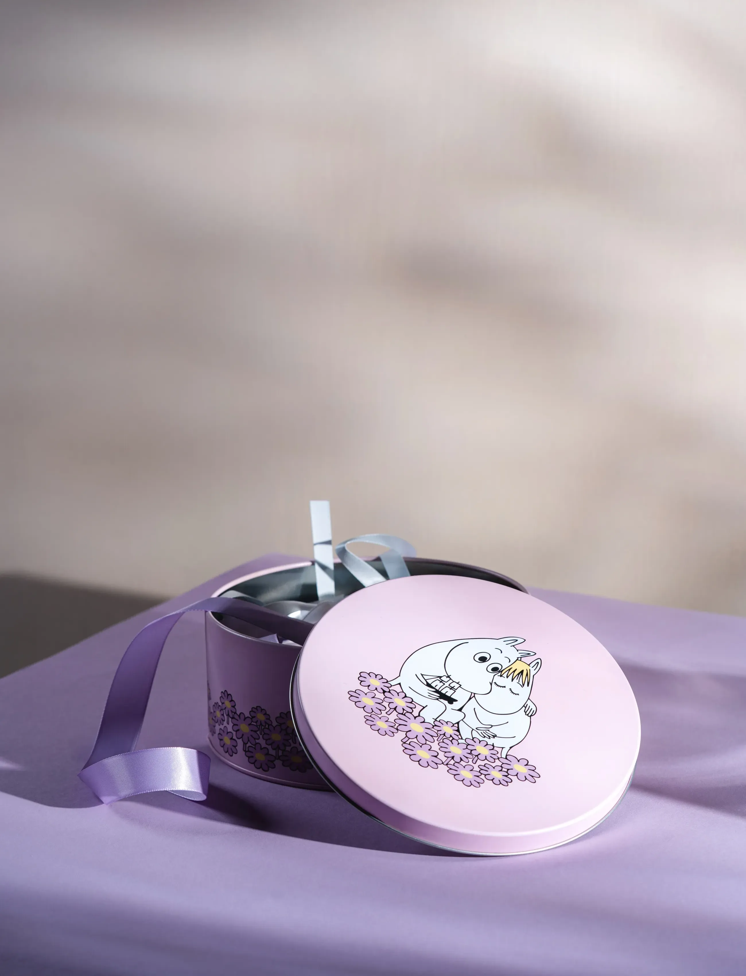 Muurla Mumin Rund Dåse Together 15Cm, 15X6.5 cm, Storage, Rosa - Mini Boxes, Homeware