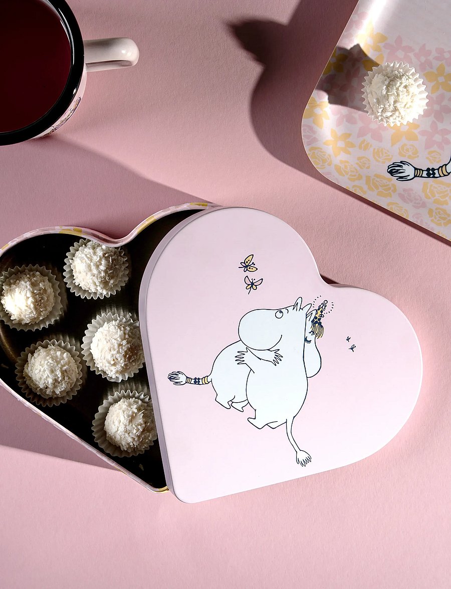 Muurla - Moomin heart shaped tin jar Hug 18x14,5cm - aufbewahrungsboxen - pink - 4