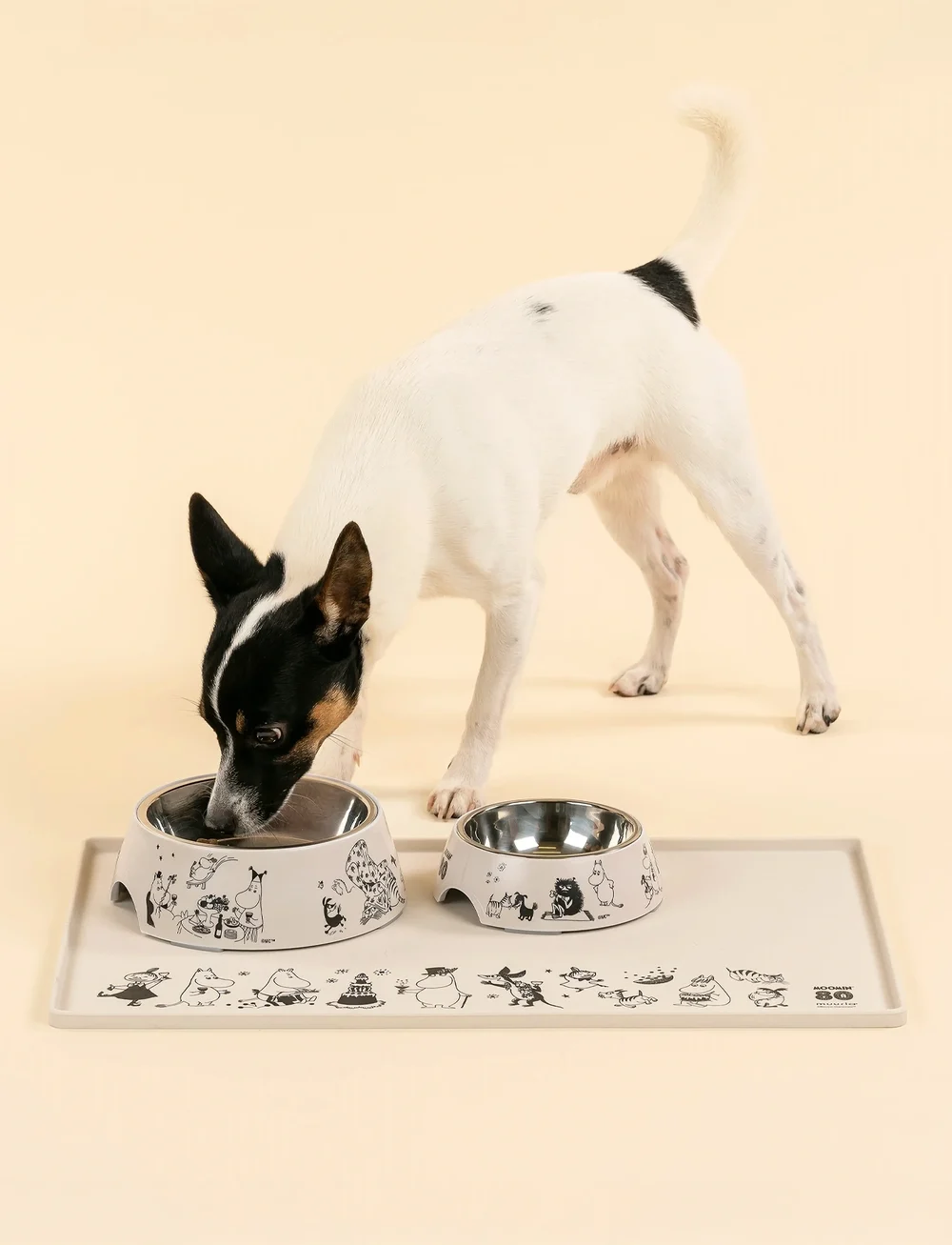Muurla - Moomin for Pets Silicone mat Moomin 80 48x30cm - moomin 80. aastapäev - white - 3