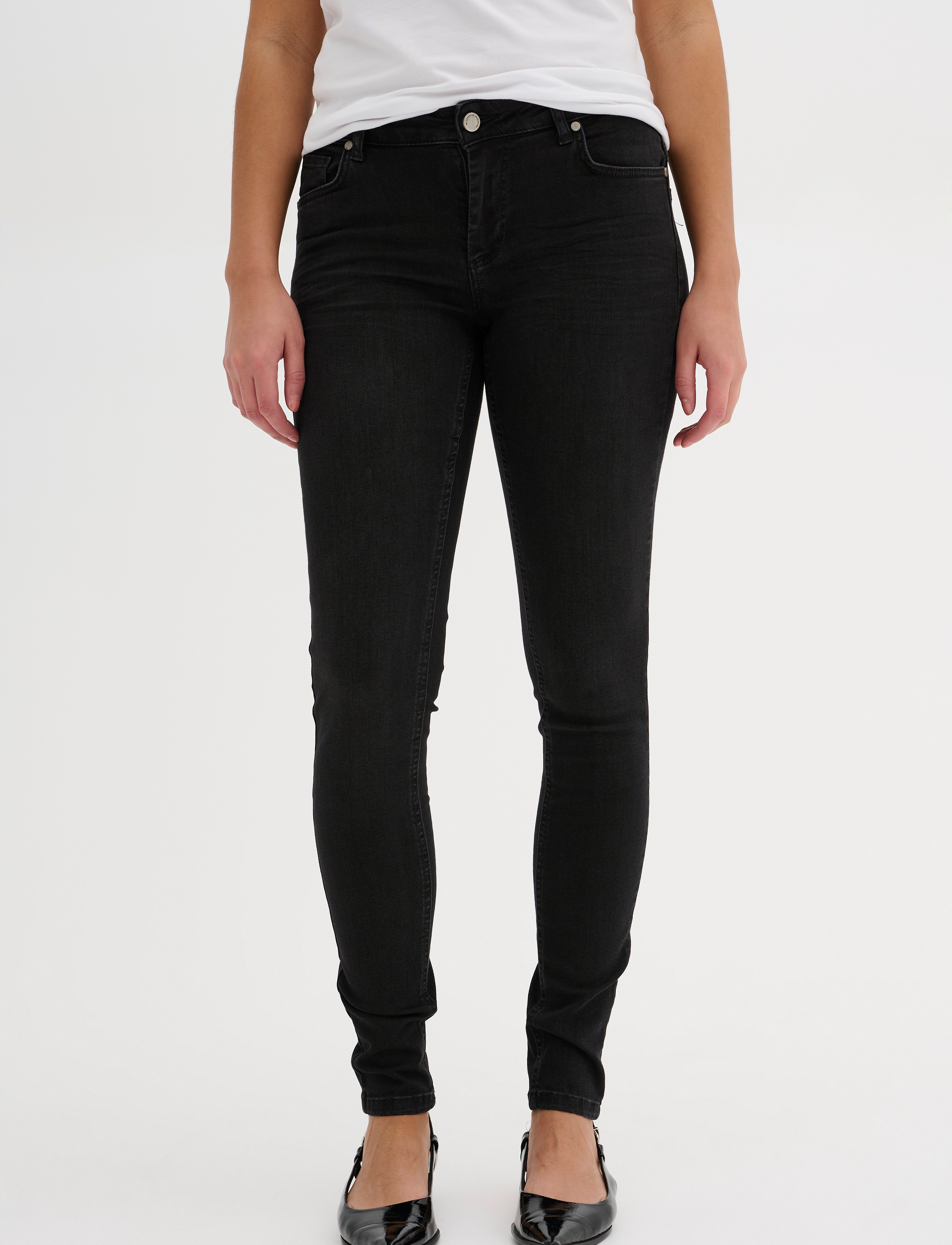 My Essential Wardrobe 32 THE CELINA 100 SLIM Y - Kampagne - BLACK WASH / black