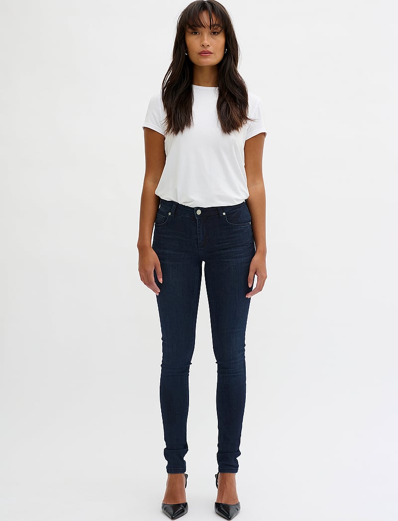 My Essential Wardrobe - 32 THE CELINA 100 SLIM Y - slim jeans - dark blue wash - 3