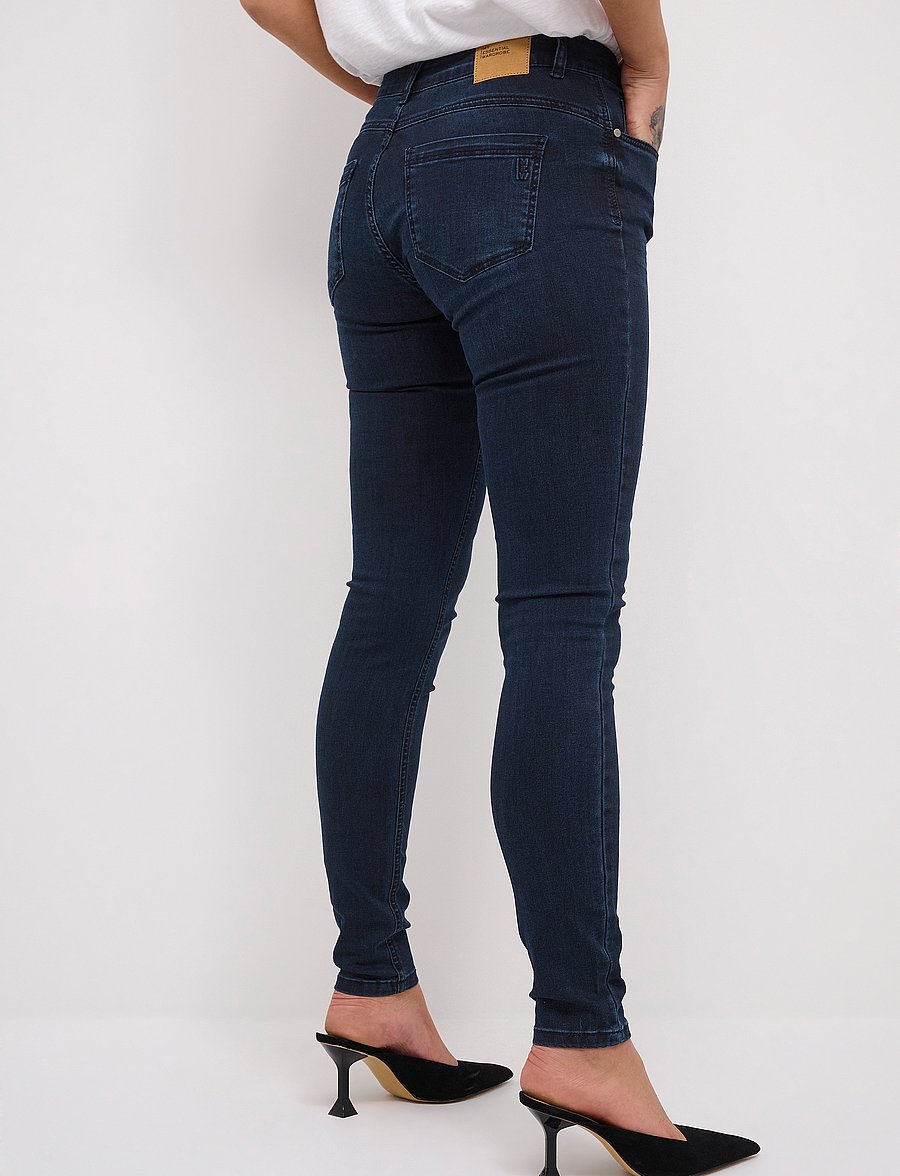 My Essential Wardrobe - 32 THE CELINA 100 SLIM Y - slim jeans - dark blue wash - 4