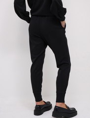 My Essential Wardrobe - 22 THE SWEAT PANT - sweatpants - black - 4