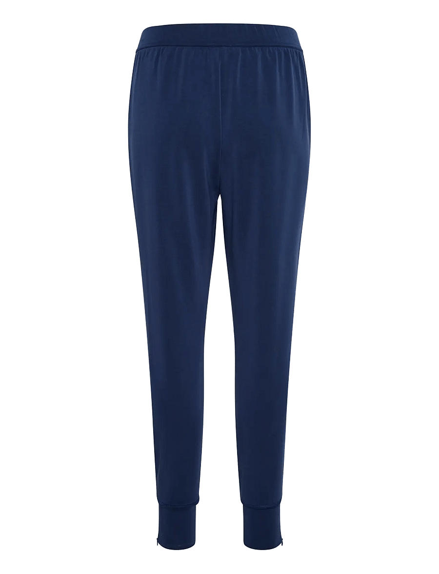 My Essential Wardrobe - 22 THE SWEAT PANT - hverdags stil - total eclipse - 2