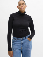My Essential Wardrobe - 01 THE ROLLNECK - t-shirts & tops - black - 2