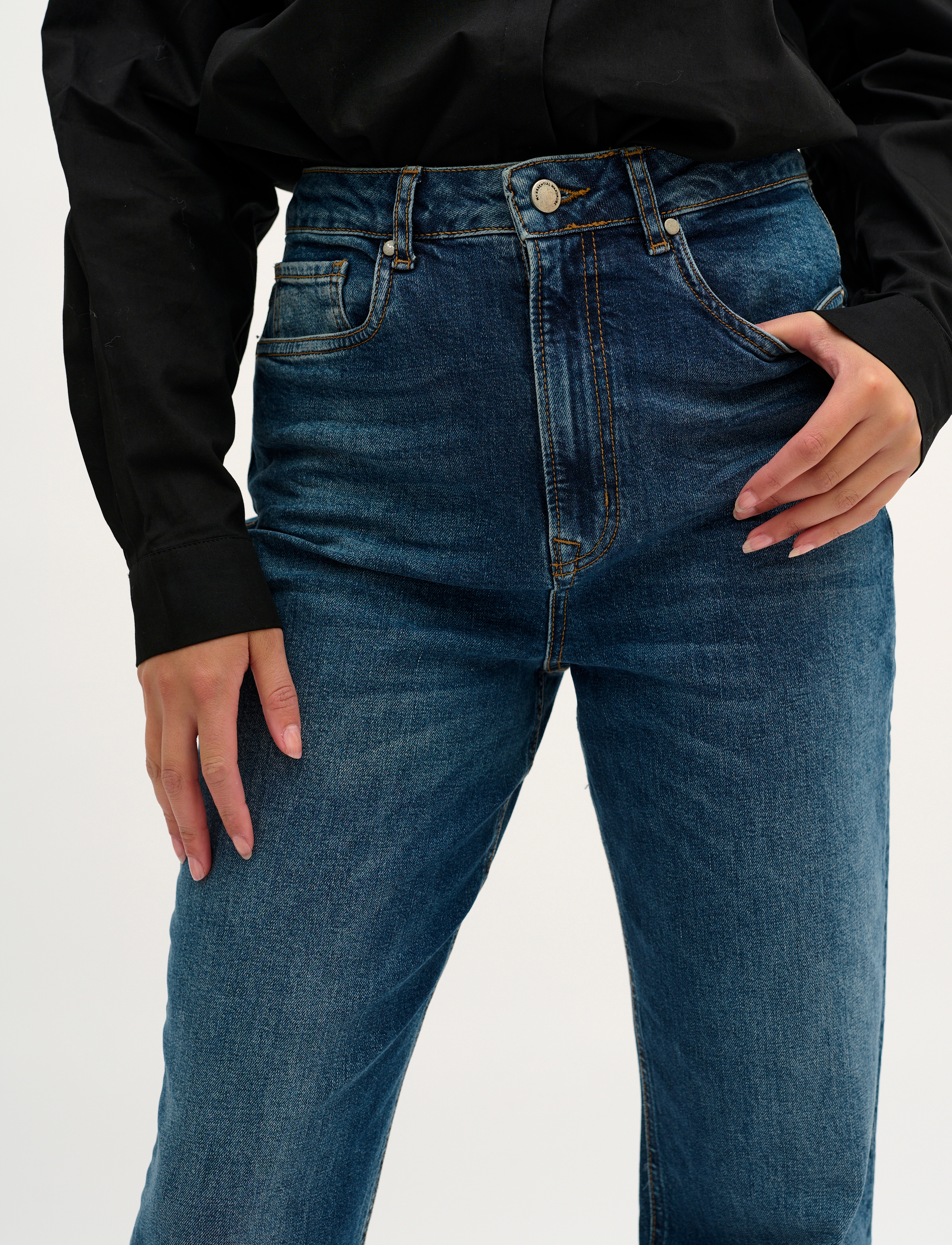 My Essential Wardrobe - 34 THE MOM 107 XHIGH STRAIGHT Y - proste dżinsy - medium blue retro wash - 5