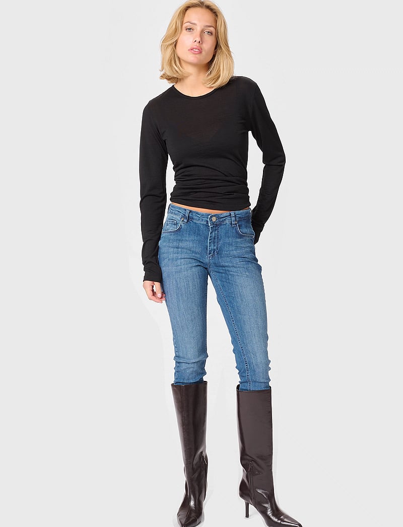 My Essential Wardrobe - 10 THE ONECK LONG SLEEVE - langærmede toppe - black - 3