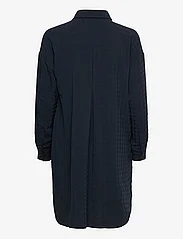 My Essential Wardrobe - HalnaMW Boxy Shirt - langärmlige hemden - dark sapphire blue - 1
