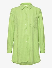 My Essential Wardrobe - HalnaMW Boxy Shirt - langärmlige hemden - sap green - 0
