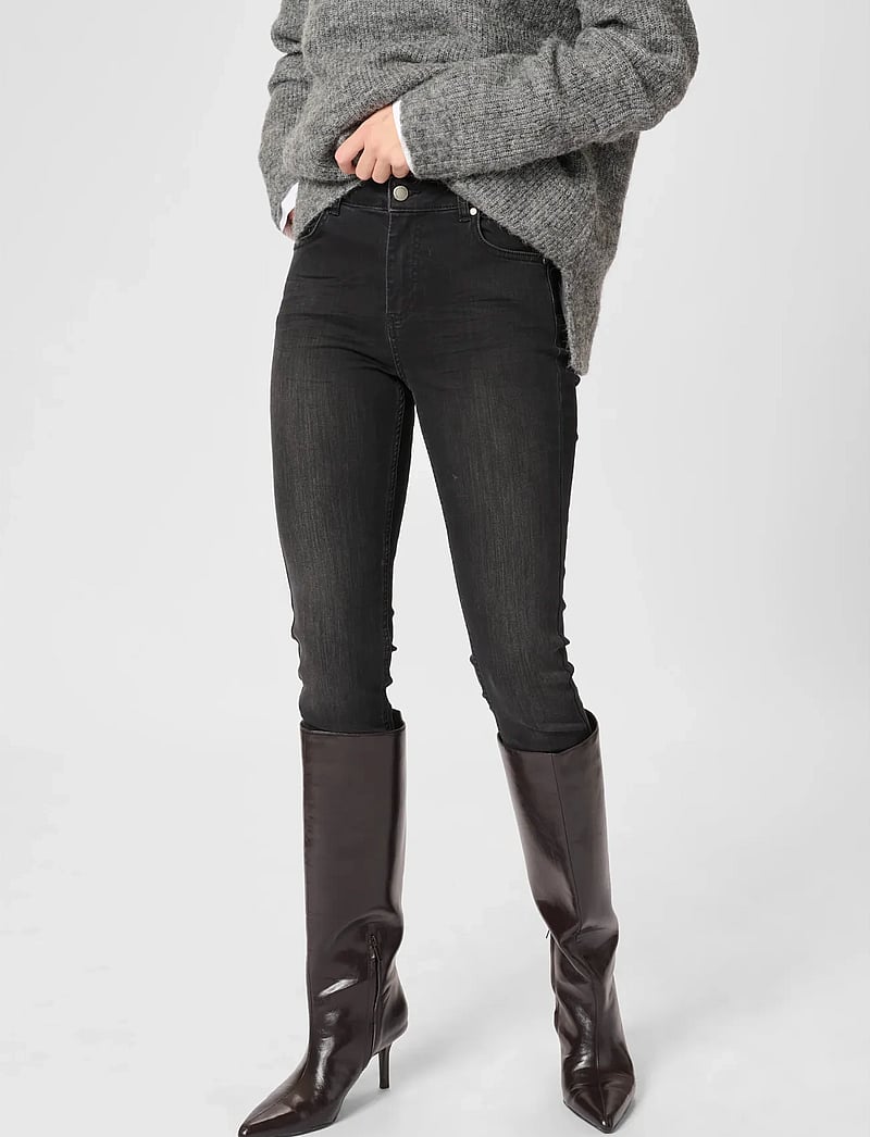 My Essential Wardrobe - 39 THE NORA HIGH 100 SLIM Y - slim fit jeans - black wash - 0