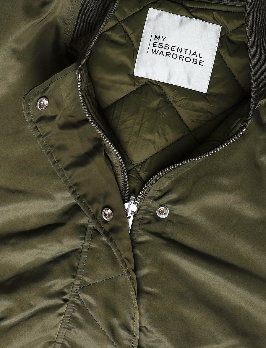 My Essential Wardrobe - HelgaMW Bomber Jacket - bomberjakid - olive night - 2