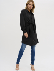 My Essential Wardrobe - HiloMW Knot Dress - skjortekjoler - black - 3