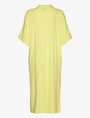 My Essential Wardrobe - DonnaMW Long Shirt - sommerkjoler - limelight - 1