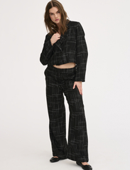My Essential Wardrobe - FrejaMW Short Blazer - vakarėlių drabužiai išparduotuvių kainomis - black - 3