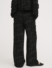 My Essential Wardrobe - FrejaMW Pant - leveälahkeiset housut - black - 4