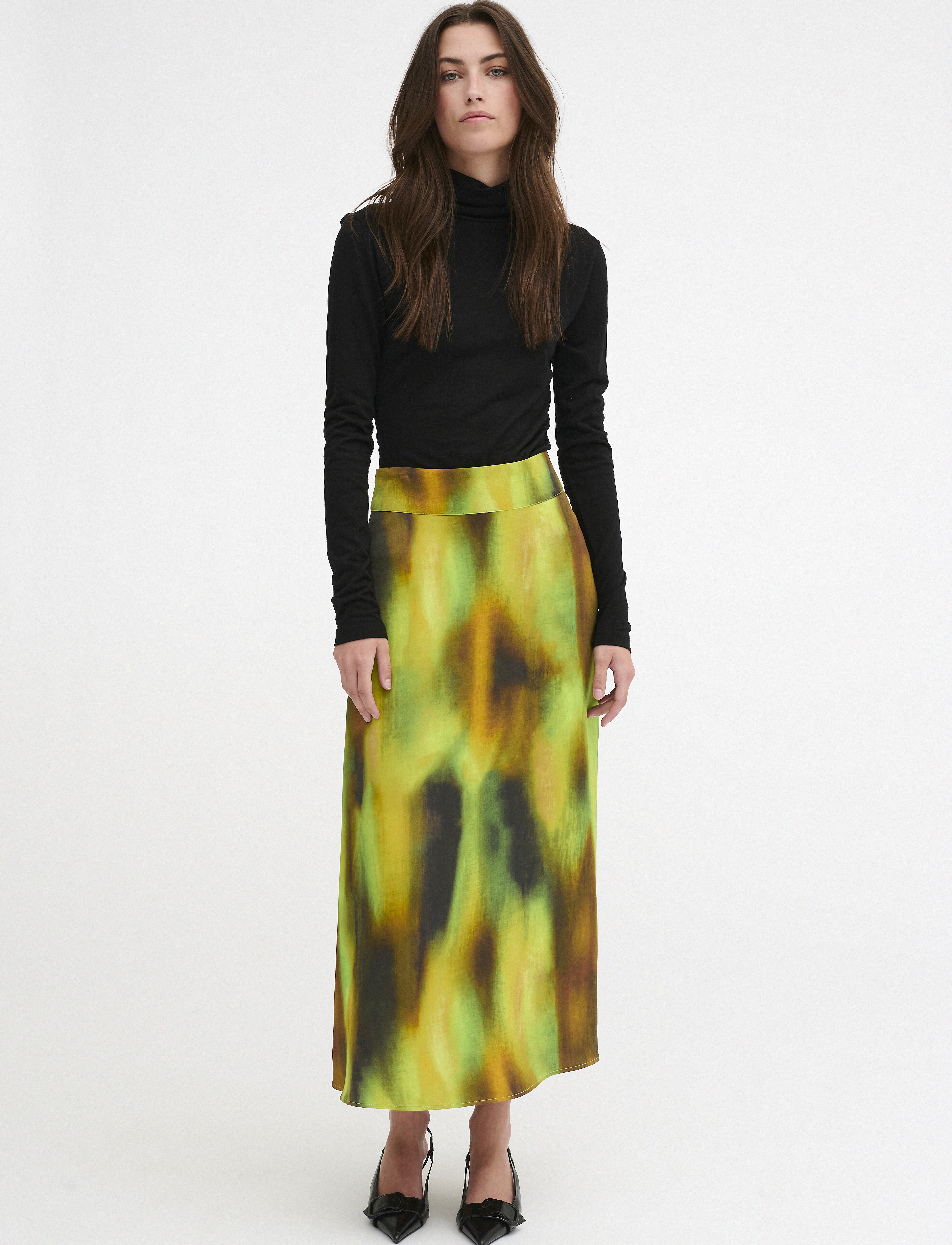 My Essential Wardrobe - TamaraMW Skirt - kelp forest green aop - 3