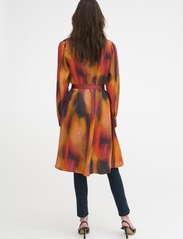 My Essential Wardrobe - TamaraMW Dress - festklær til outlet-priser - cherry tomato aop - 4