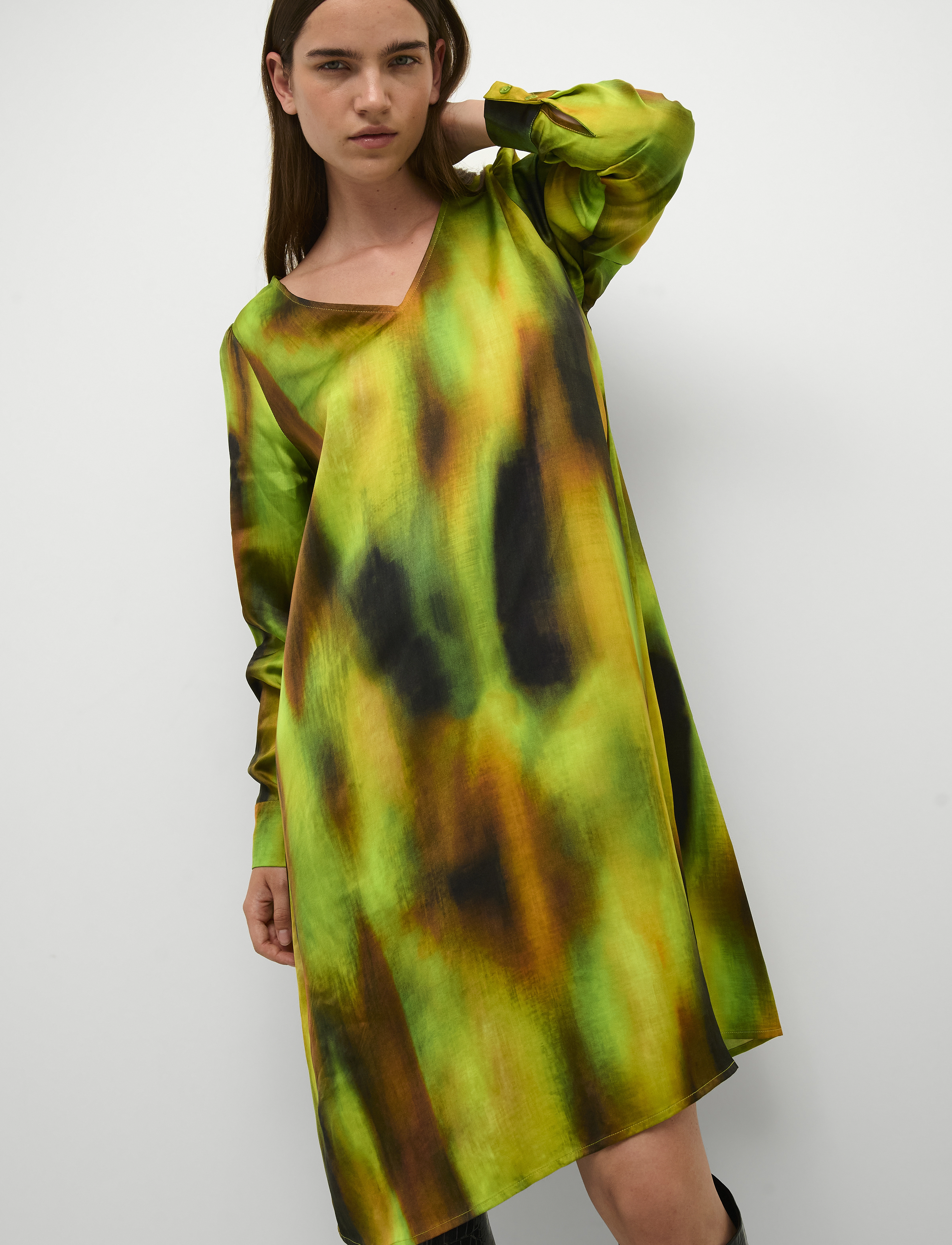 My Essential Wardrobe - TamaraMW Dress - kurze kleider - kelp forest green aop - 5