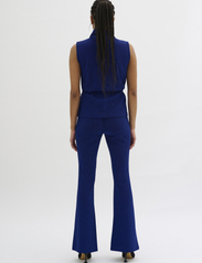 My Essential Wardrobe - SineMW Bootcut Pant - plus size - black w. blue glitter - 3