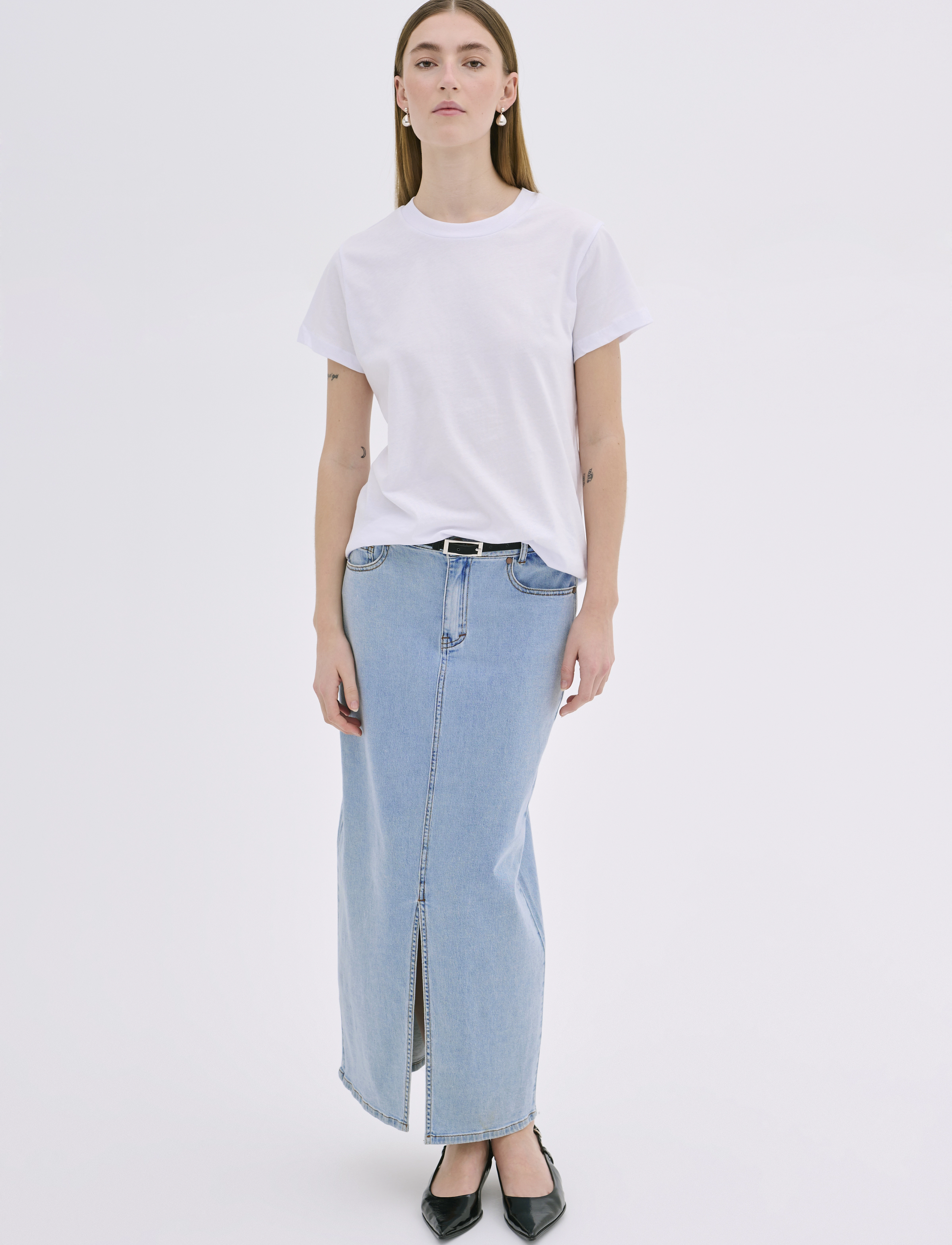 My Essential Wardrobe - LaraMW 115 Skirt - midiseelikud - light blue wash - 3