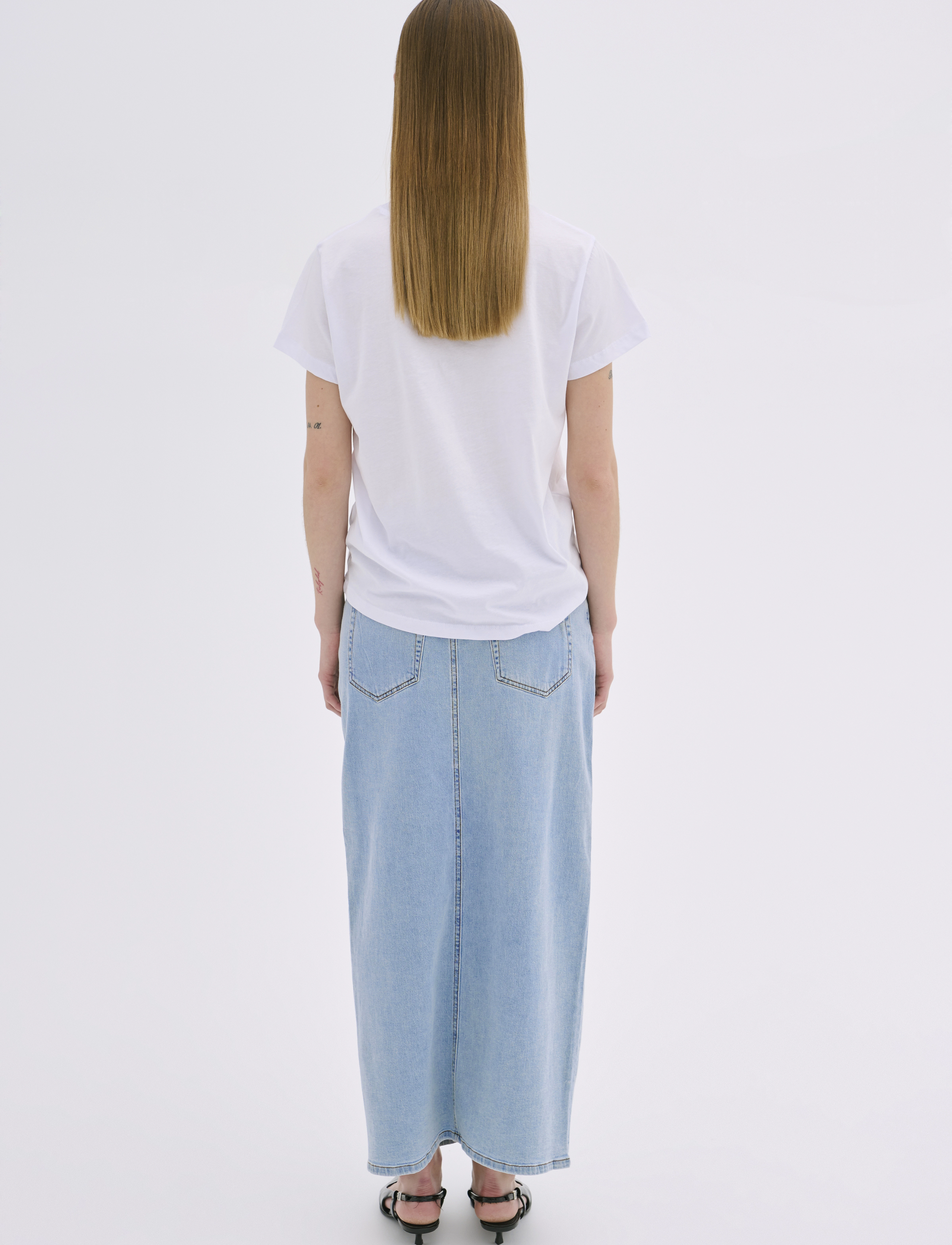 My Essential Wardrobe - LaraMW 115 Skirt - midiseelikud - light blue wash - 4