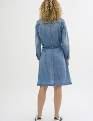 My Essential Wardrobe - DangoMW 144 Shirtdress - farkkumekot - light blue retro wash - 4