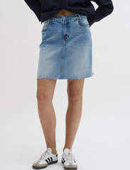 My Essential Wardrobe - DangoMW 144 Skirt - denim skirts - light blue retro wash - 2