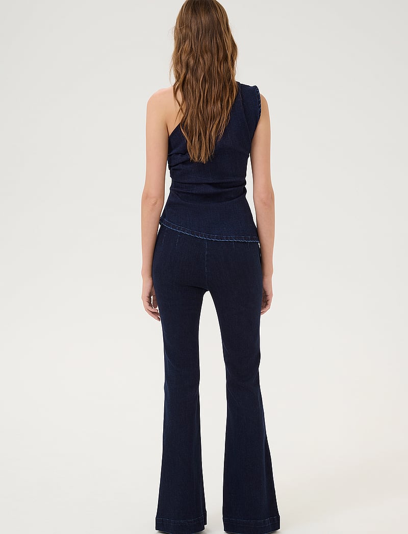 My Essential Wardrobe - AyoMW 158 High Bootcut Y - alt eriti laia säärega teksad - dark blue un-wash - 4