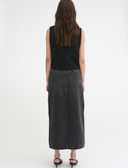 My Essential Wardrobe - YolaMW Vest - vakarėlių drabužiai išparduotuvių kainomis - black - 4