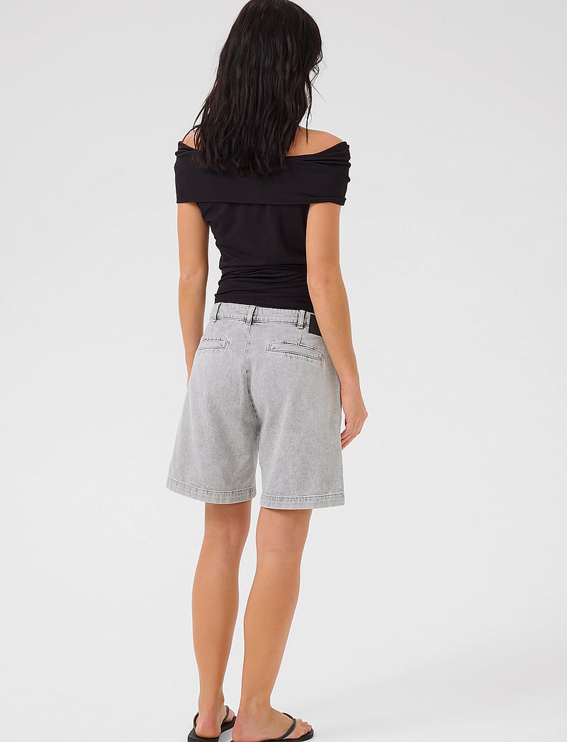 My Essential Wardrobe - MaloMW 143 Shorts - jorts - light grey wash - 4