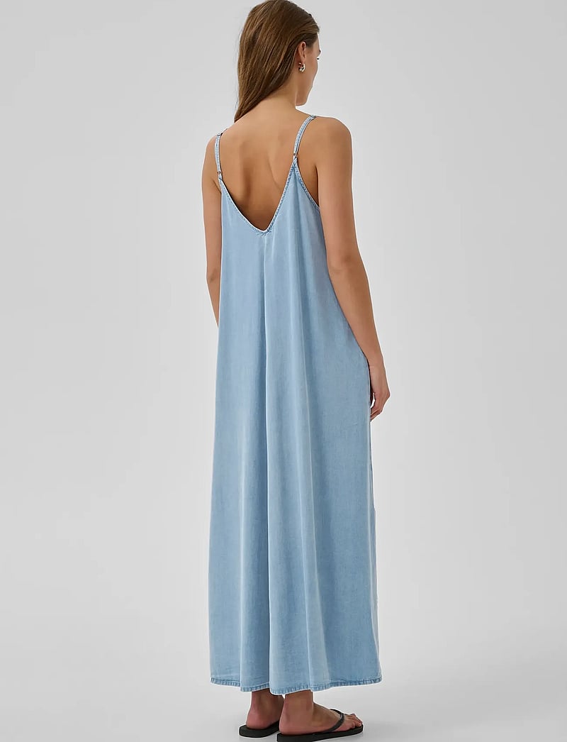 My Essential Wardrobe - NellyMW Strap Dress - maxi dresses - light blue/ blue wash - 4