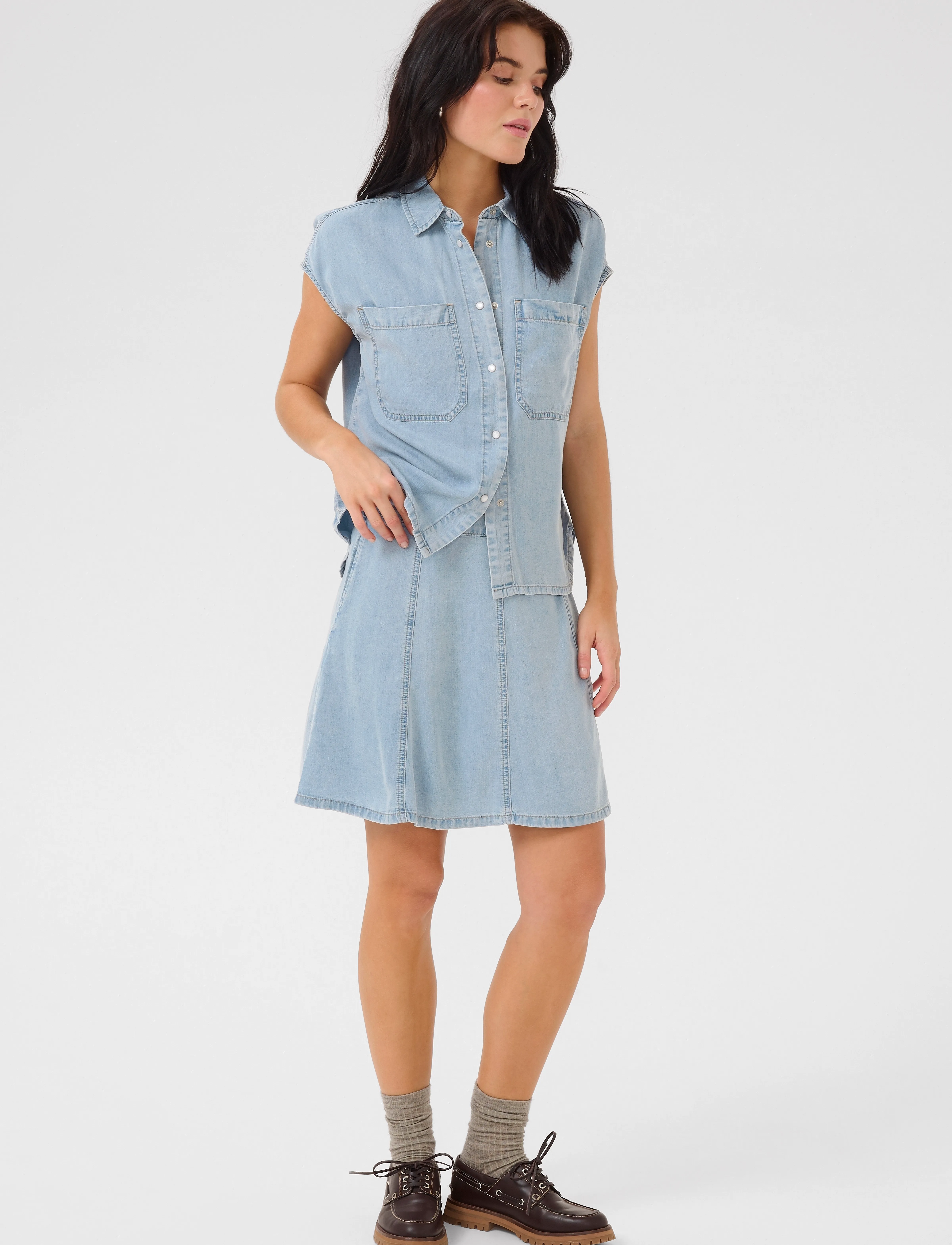 My Essential Wardrobe - NellyMW SS Shirt - light blue wash - 3