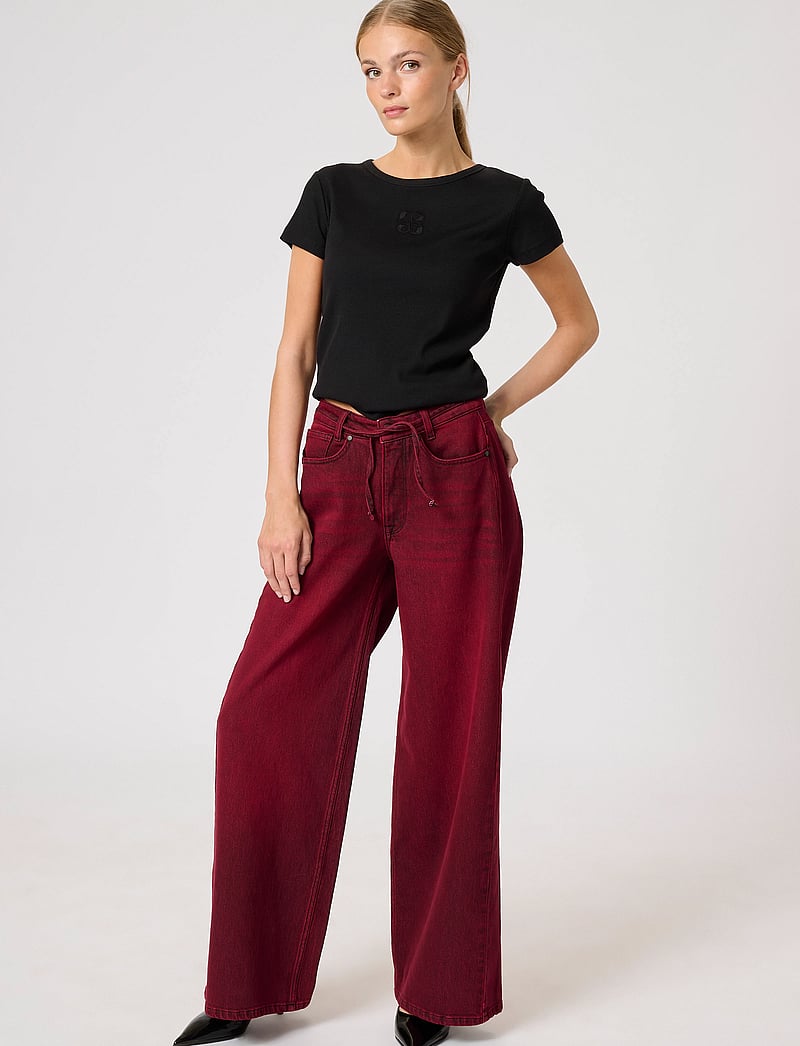 My Essential Wardrobe - MandyMW Tee - t-shirts - black - 3