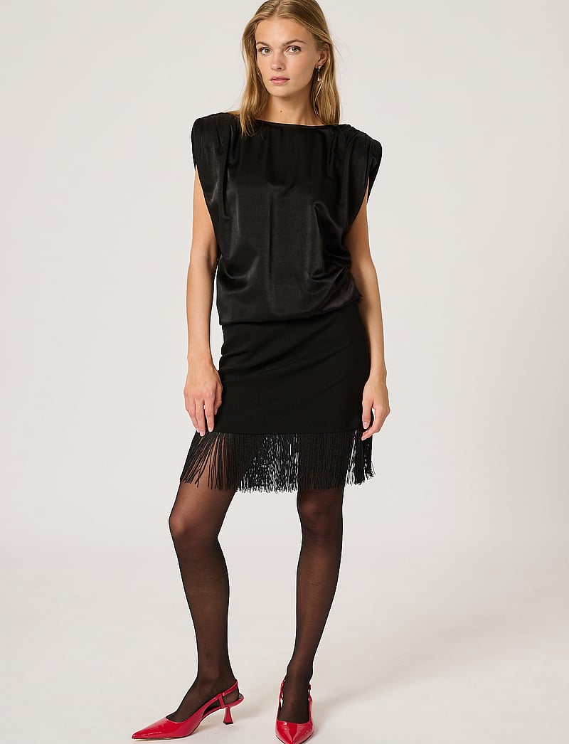 My Essential Wardrobe - EstelleMW Wrap Top - Ärmellose blusen - black - 3