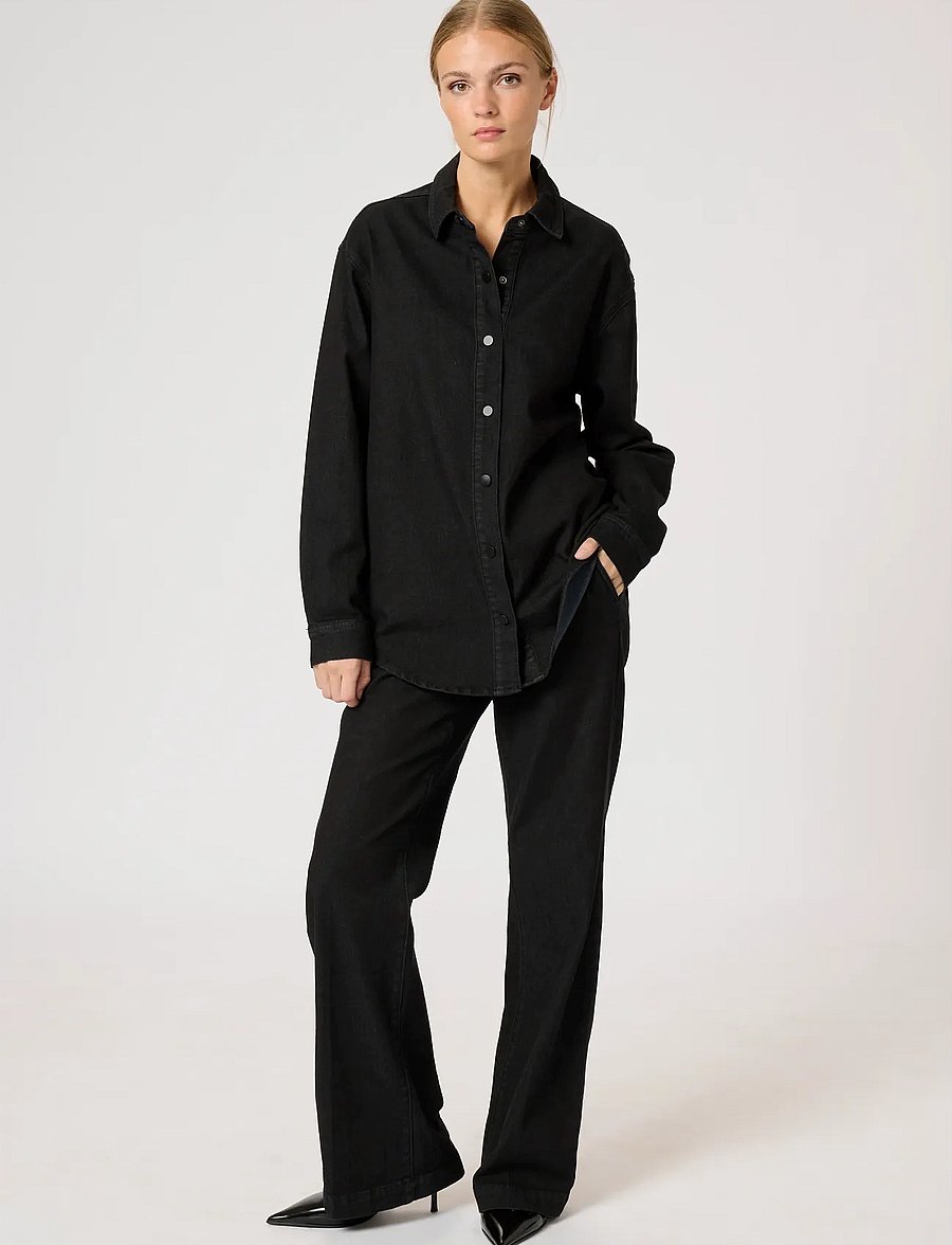 My Essential Wardrobe - LaraMW 115 Boxy Shirt - black wash - 3