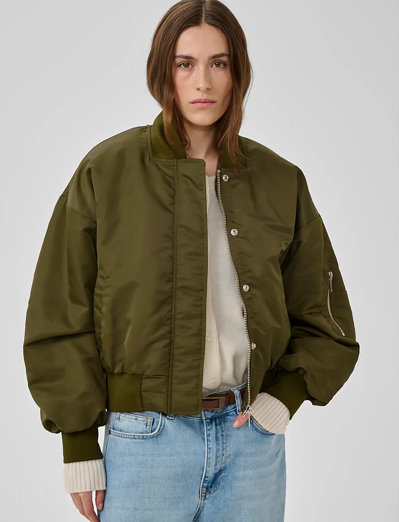 My Essential Wardrobe - HelgaMW Short Bomber Jacket - forårsjakker - capers - 0