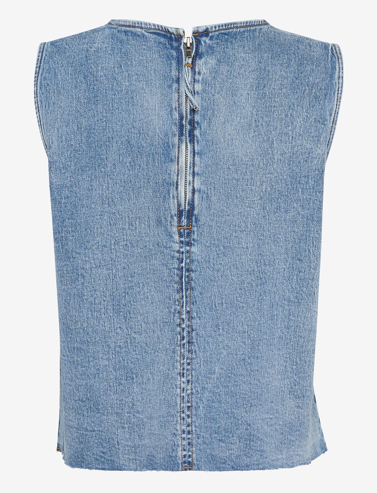 My Essential Wardrobe - DangoMW 144 Top - light blue retro wash - 2