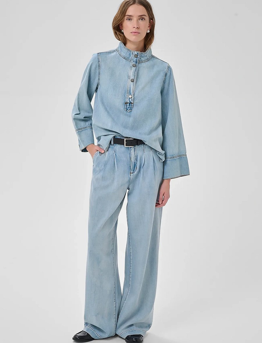 My Essential Wardrobe - HilmaMW 171 Boxy Blouse - teksasärgid - light blue wash - 3