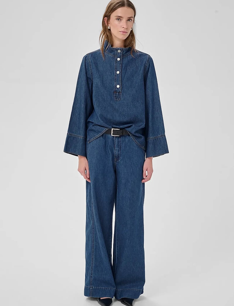 My Essential Wardrobe - HilmaMW 171 Boxy Blouse - denimskjorter - medium blue wash - 3