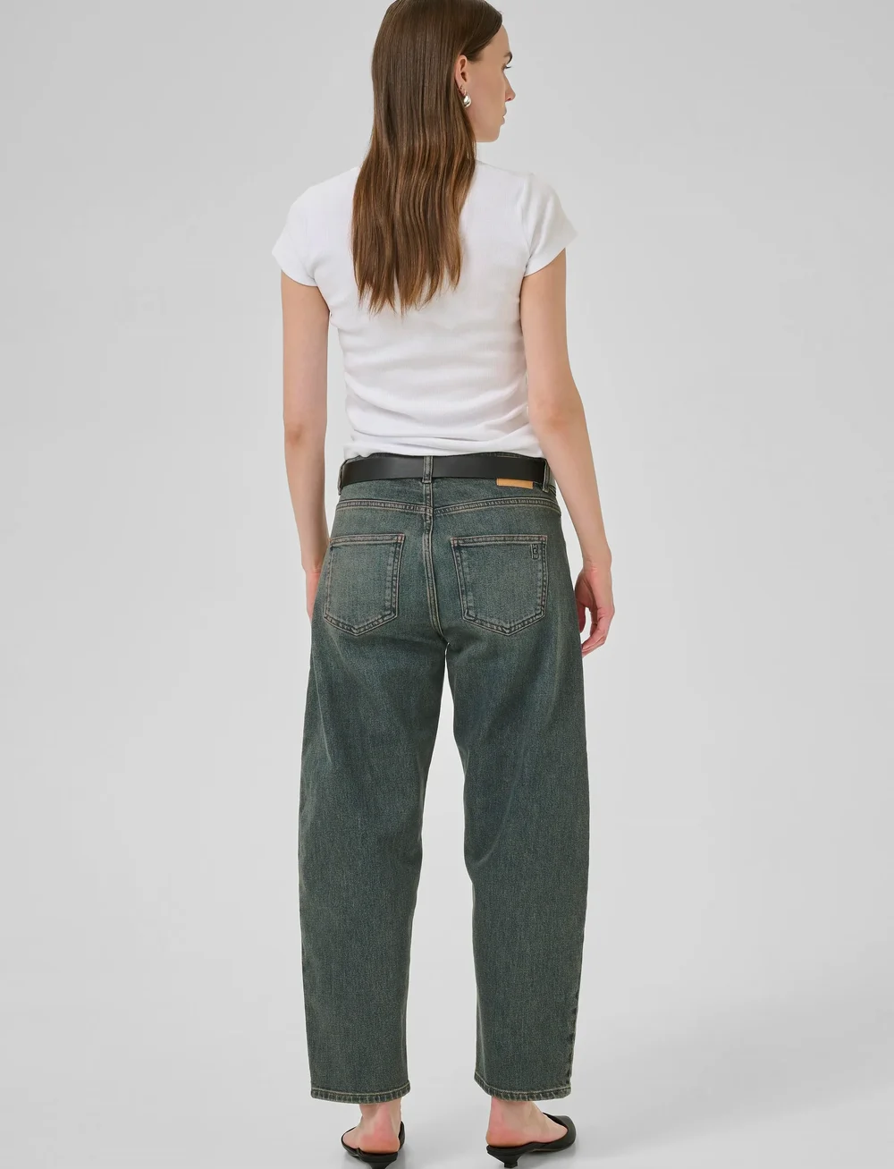 My Essential Wardrobe - BalooMW 139 High Barrel - barrel jeans - dark blue dirty wash - 4