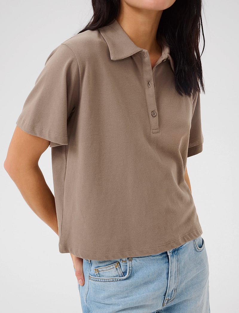 My Essential Wardrobe - AbbyMW Polo Tee - poloshirts - walnut - 5