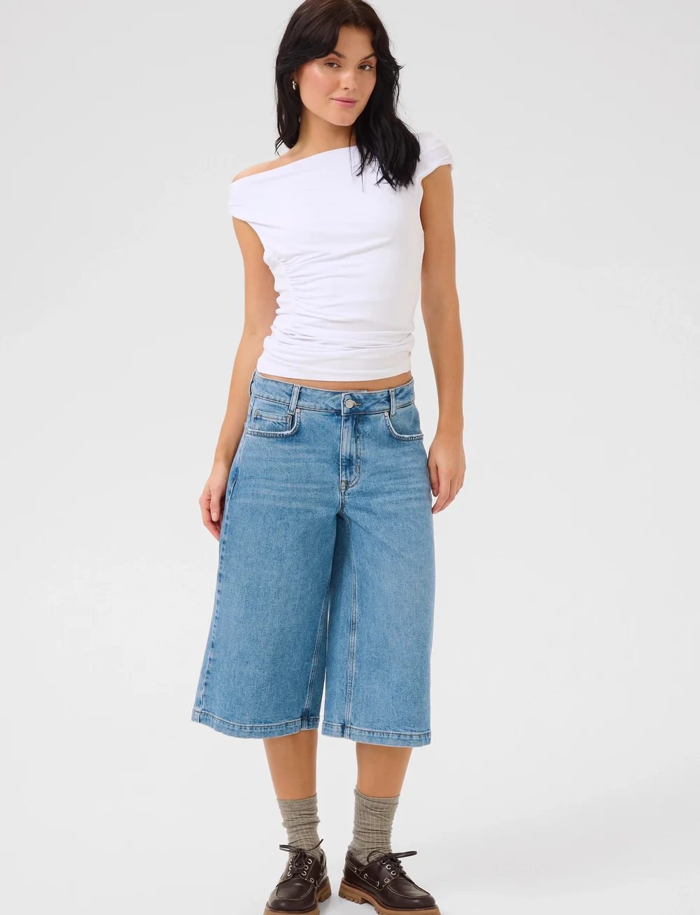 My Essential Wardrobe - DangoMW 139 High X-Wide Shorts - džinsa šorti - medium blue wash - 3