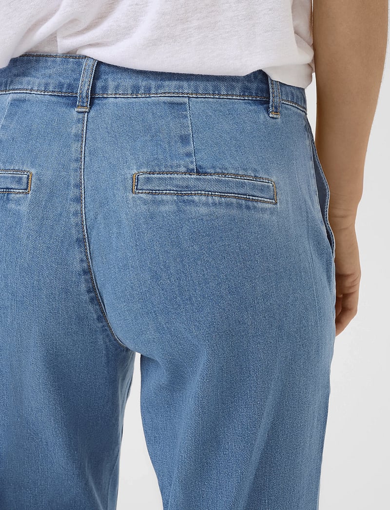 My Essential Wardrobe - 30 THE LARA 115 PANT - straight jeans - medium blue wash - 5