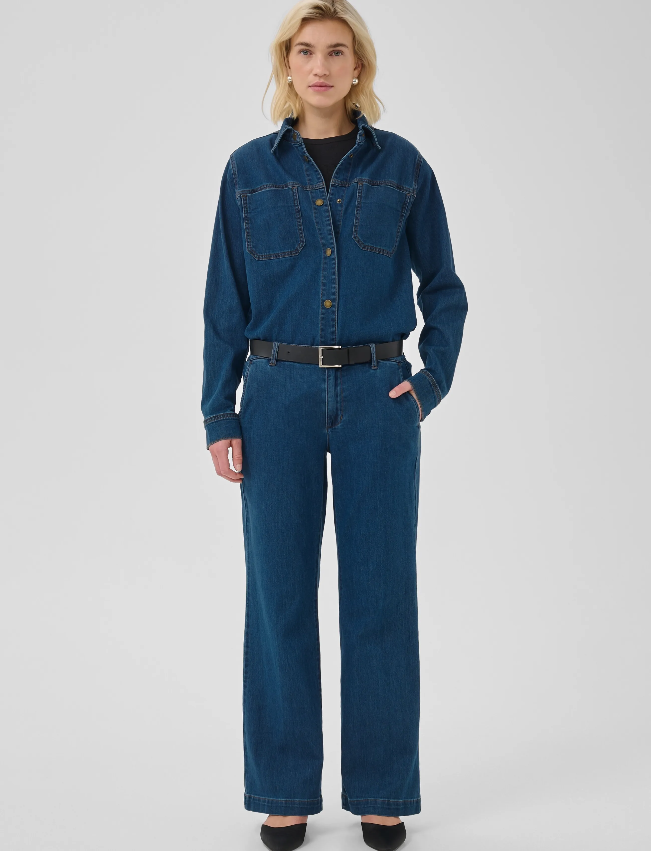My Essential Wardrobe - JEANS WIDE 30 THE LARA 115 - straight jeans - medium clear blue wash - 3