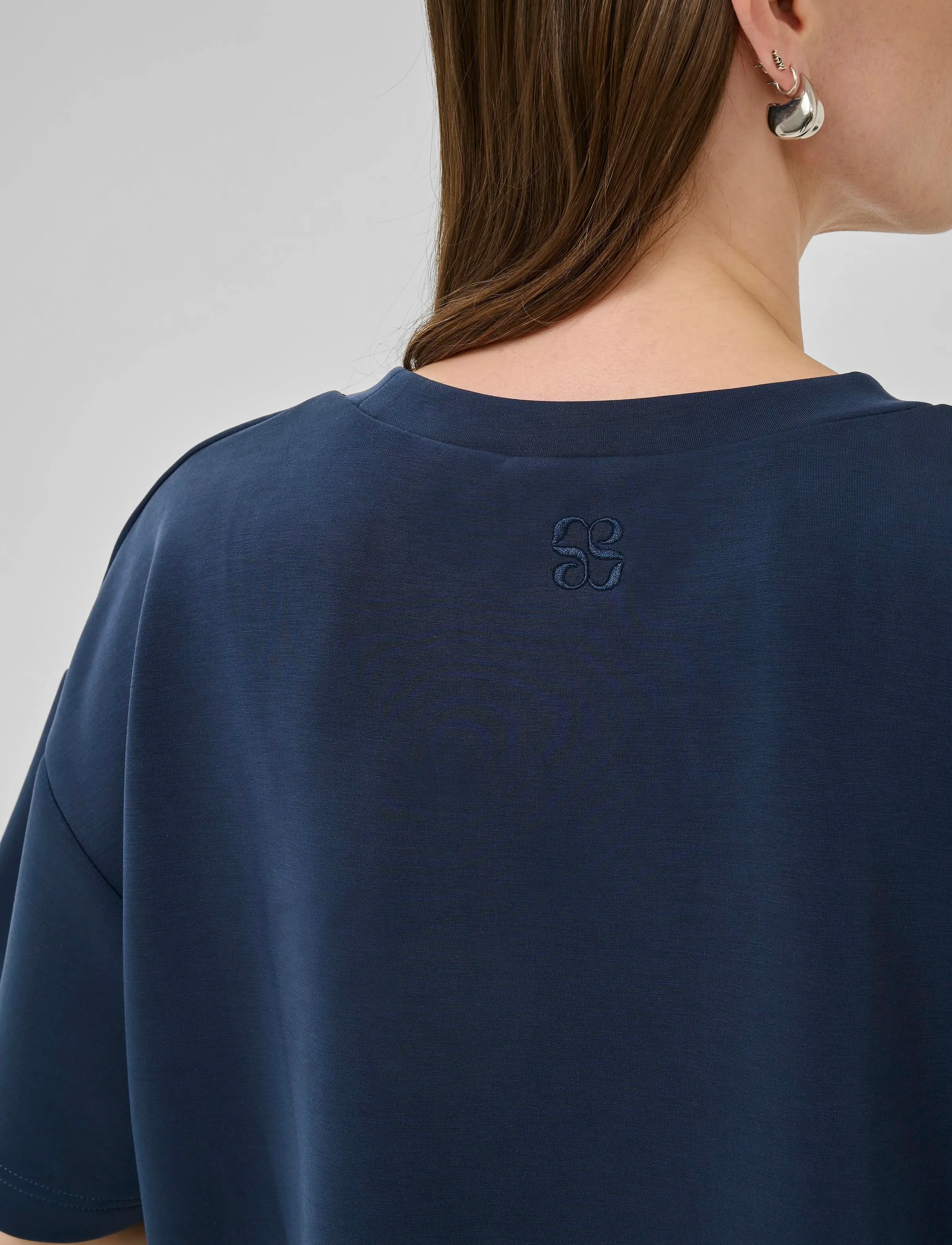 My Essential Wardrobe - HelleMW EMB Boxy Tee - t-shirts - after midnight - 5