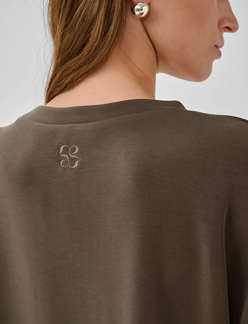 My Essential Wardrobe - HelleMW EMB Boxy Tee - t-shirts - major brown - 5