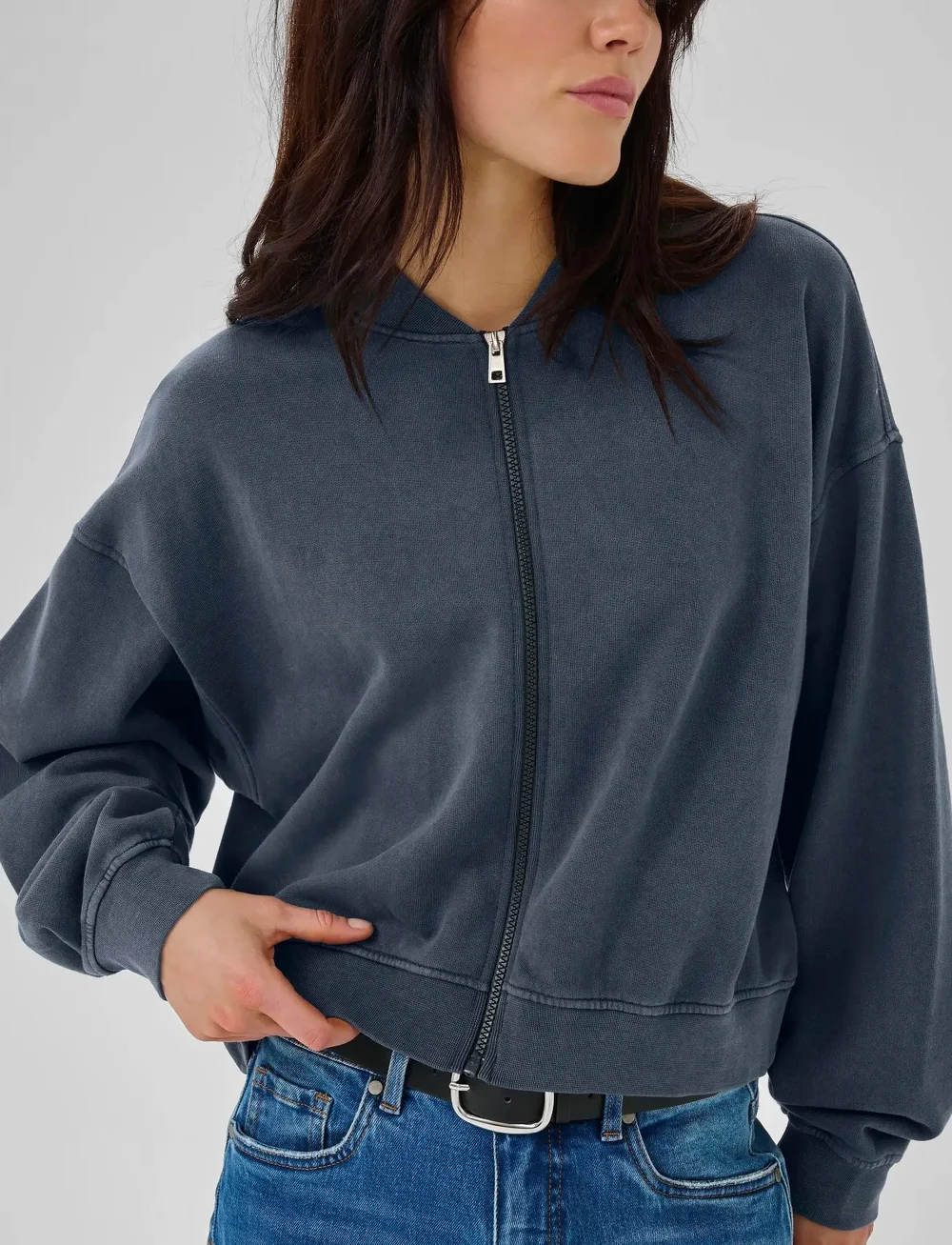 My Essential Wardrobe - MetaMW Short Sweat Jacket - herbstjacken - dark grey random wash - 5