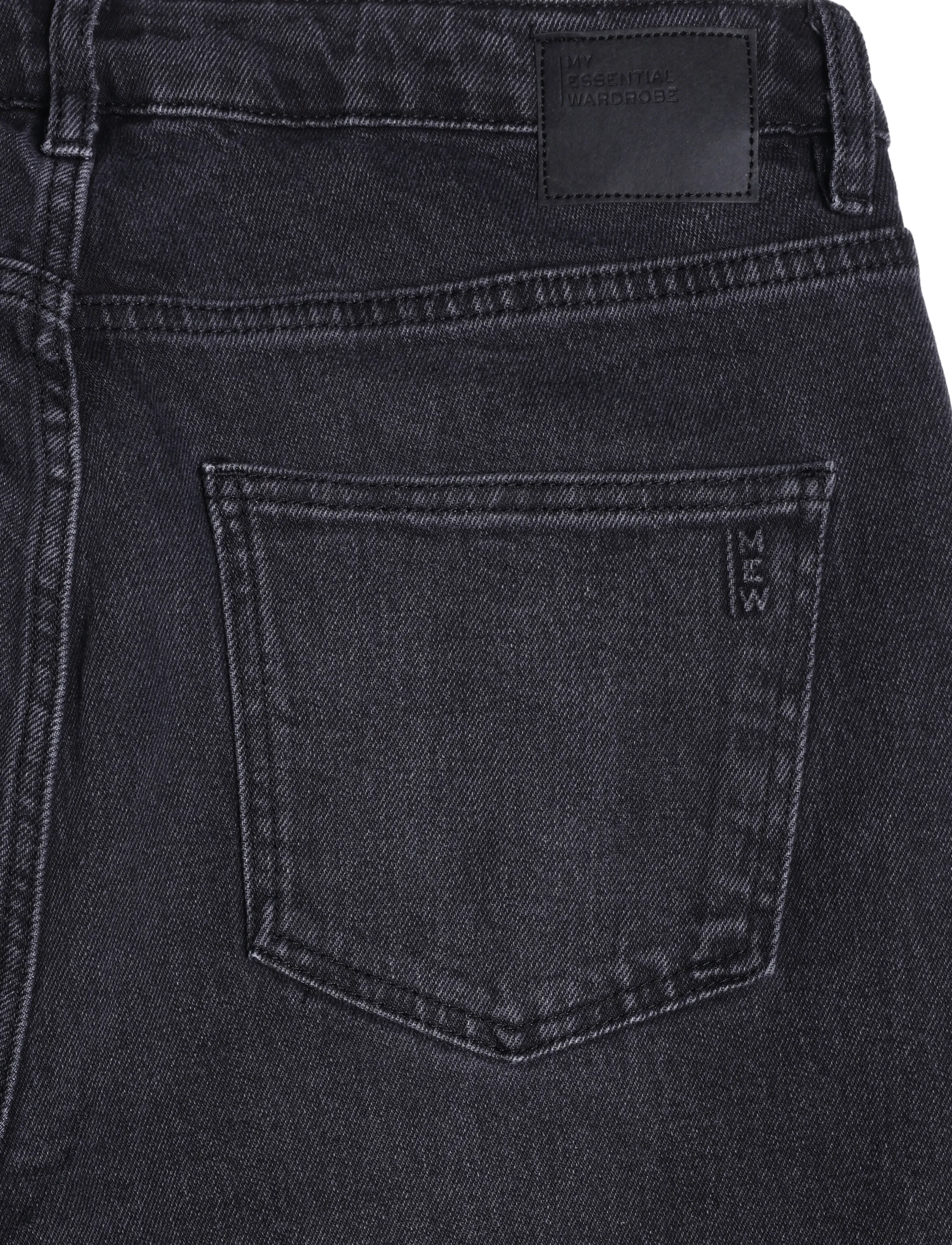 My Essential Wardrobe - JEANS STRAIGHT 07 THE ISA 139 - straight jeans - black retro wash - 4